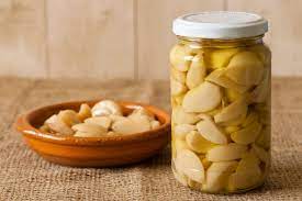 تصویر 1 از قیمت خرید ترشی سیر سفید صدفی با فروش عمده